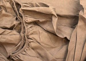 160×200 Palags ar gumiju by Mylano Brown Exclusive Collection /100% KOKVILNA SATĪNS (brūns) - Image 3