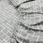 160×200 Palags ar gumiju / 100% kokvilna / pelēks ar baltām strīpām