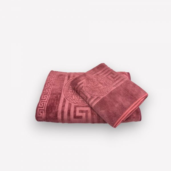 Luks klases vannas dvielis ar Versace simboliku Bordo 50×90 cm (vidēja lieluma) - Image 2