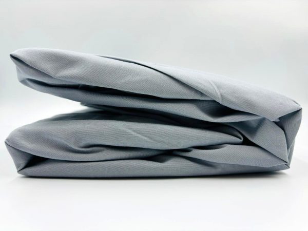 200×220 Palags ar gumiju by Mylano Exclusive Collection /100% KOKVILNA SATĪNS (gaiši pelēks) - Image 1