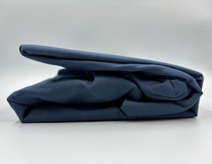 200×220 Palags ar gumiju by Mylano  Exclusive Collection /100% KOKVILNA SATĪNS (tumši zils)