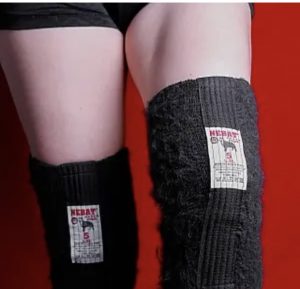 NEBAT sildošie ceļgalu spilventiņi no suņu vilnas