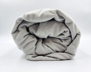 200×220 Trikotāžas palags ar gumiju Jersey / 100% KOKVILNA (Gaiši pelēks)