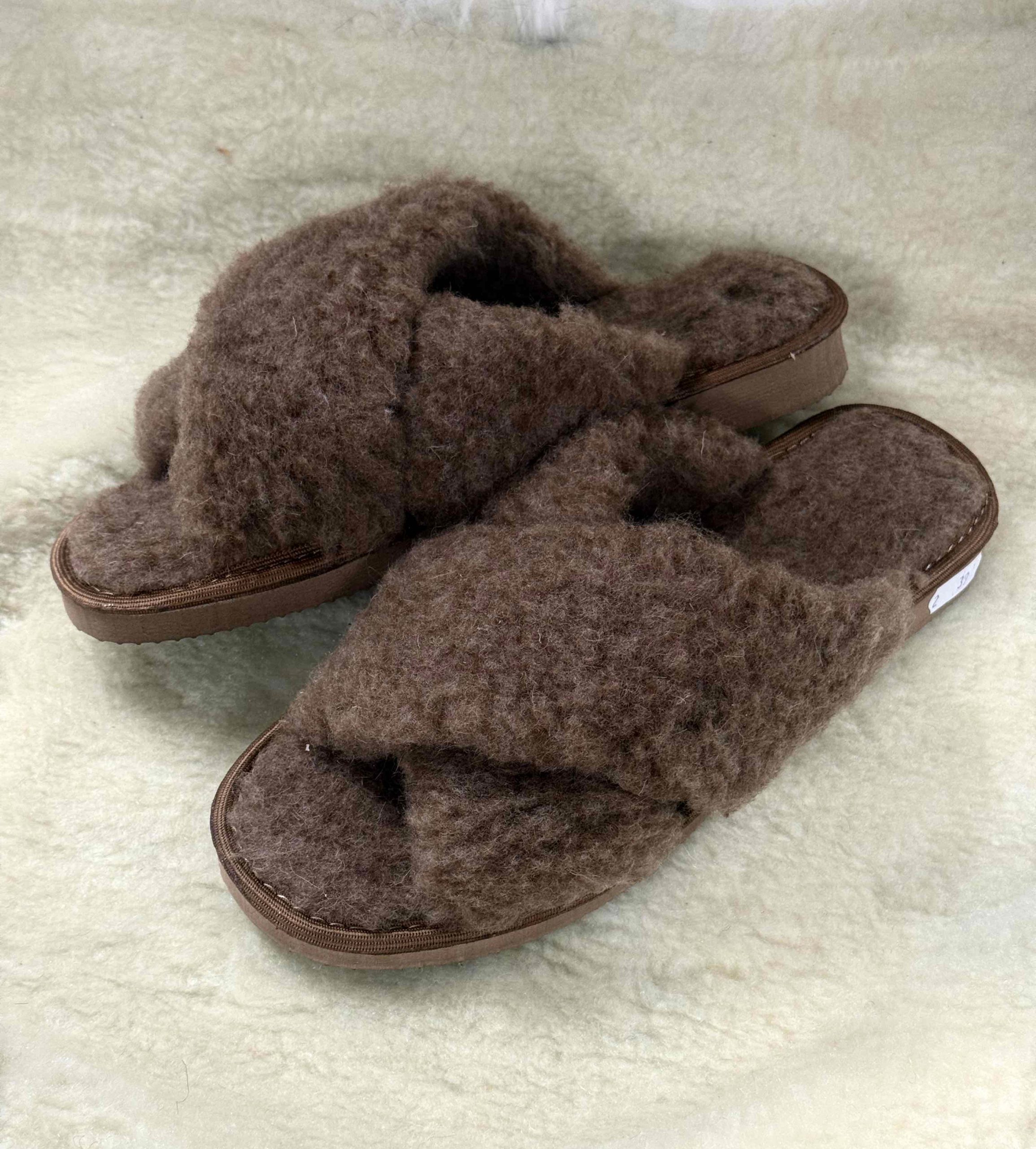 1227-1 Mājas čības / 100% aitas vilna (brūnas) - Image 1