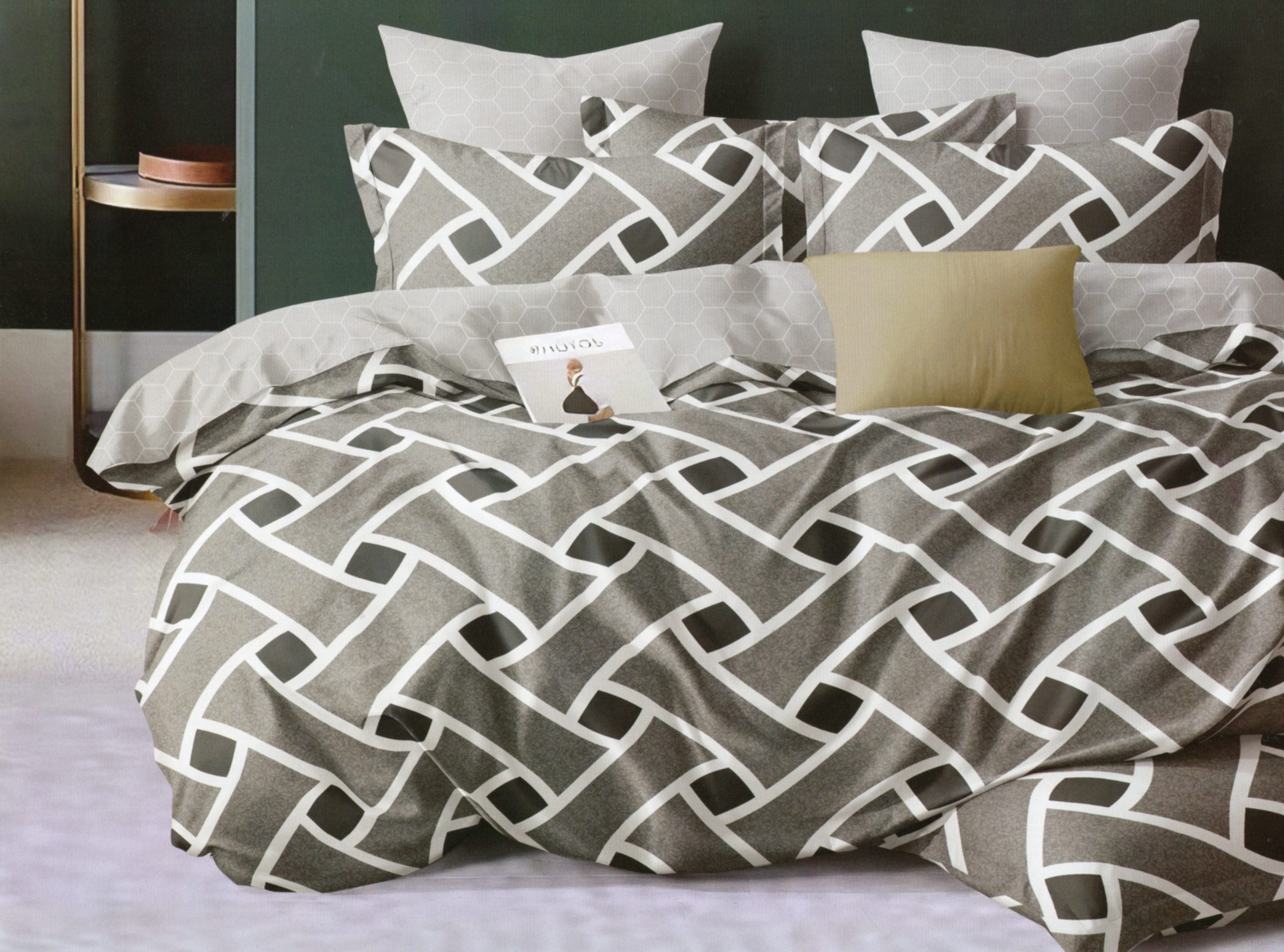 1385 220x240 King Size Gultas veļas komplekts by MILANO ar palagu/ 100% kokvilna satīns - Image 1