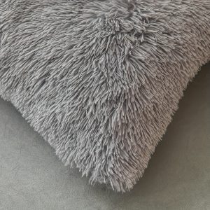 Premium dekoratīvas spilvendrānas ar mākslīgo kažokādu, 50×70 - Image 2