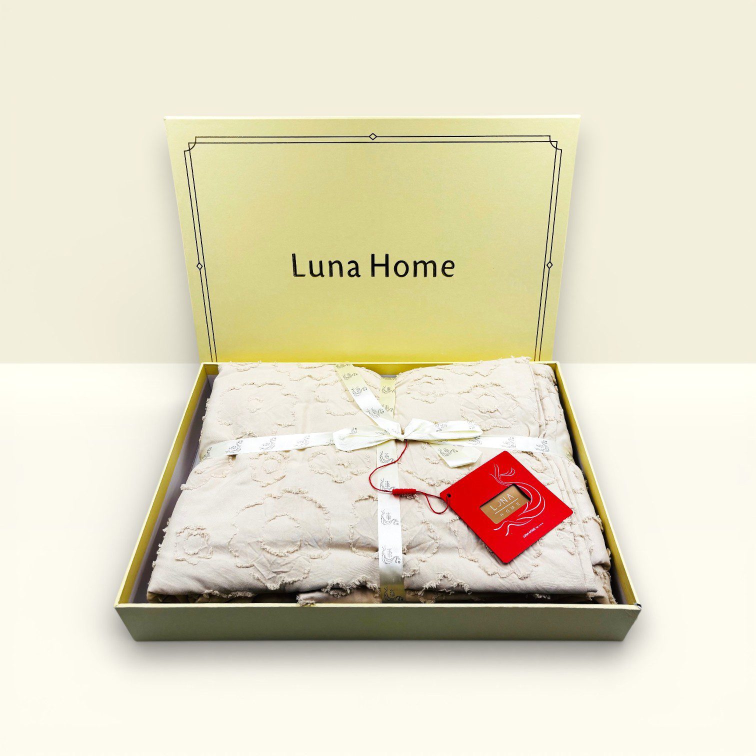 1296 -2 200×220 Premium gultas veļa ar palagu Luna Home dāvanu kastē, kokvilna satīns (gaiši bēšs) - Image 1