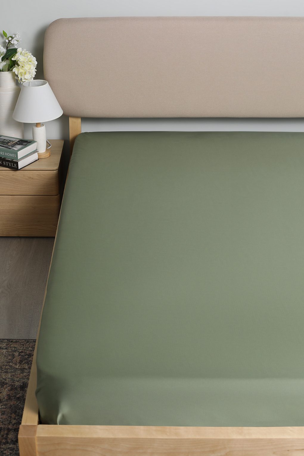 407 -1 160×200 cm Vienkrāsains palags bez gumijas Milano Comfort Satin - Image 1