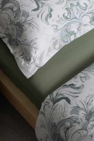 160×200 cm Vienkrāsains palags bez gumijas Milano Comfort Satin - Zaļš
