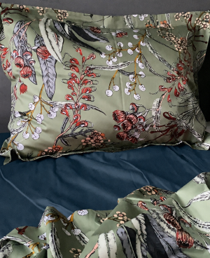 160×200 cm Vienkrāsains palags bez gumijas Milano Comfort Satin - Tumši zils -Jūras tonis