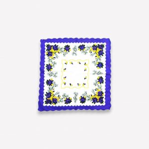 Elegants sieviešu auduma kabatlakatiņš 28×28 cm ar ziediem (violets)