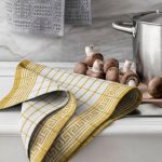 Virtuves kokvilnas dvielis Wafel - dzeltens ar ornamentu